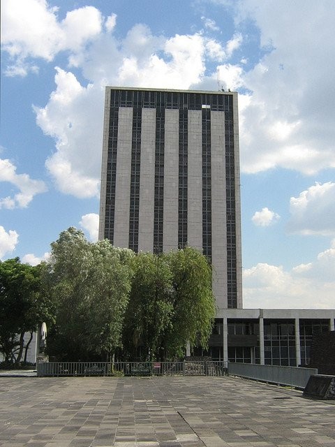 Torre de Tlatelolco CDMX.jpg