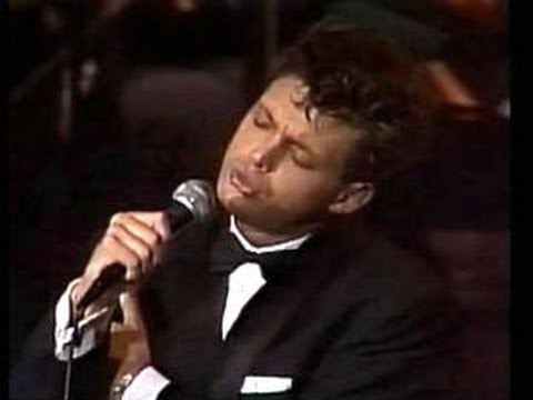 Archivo:Luis Miguel 1992.jpg
