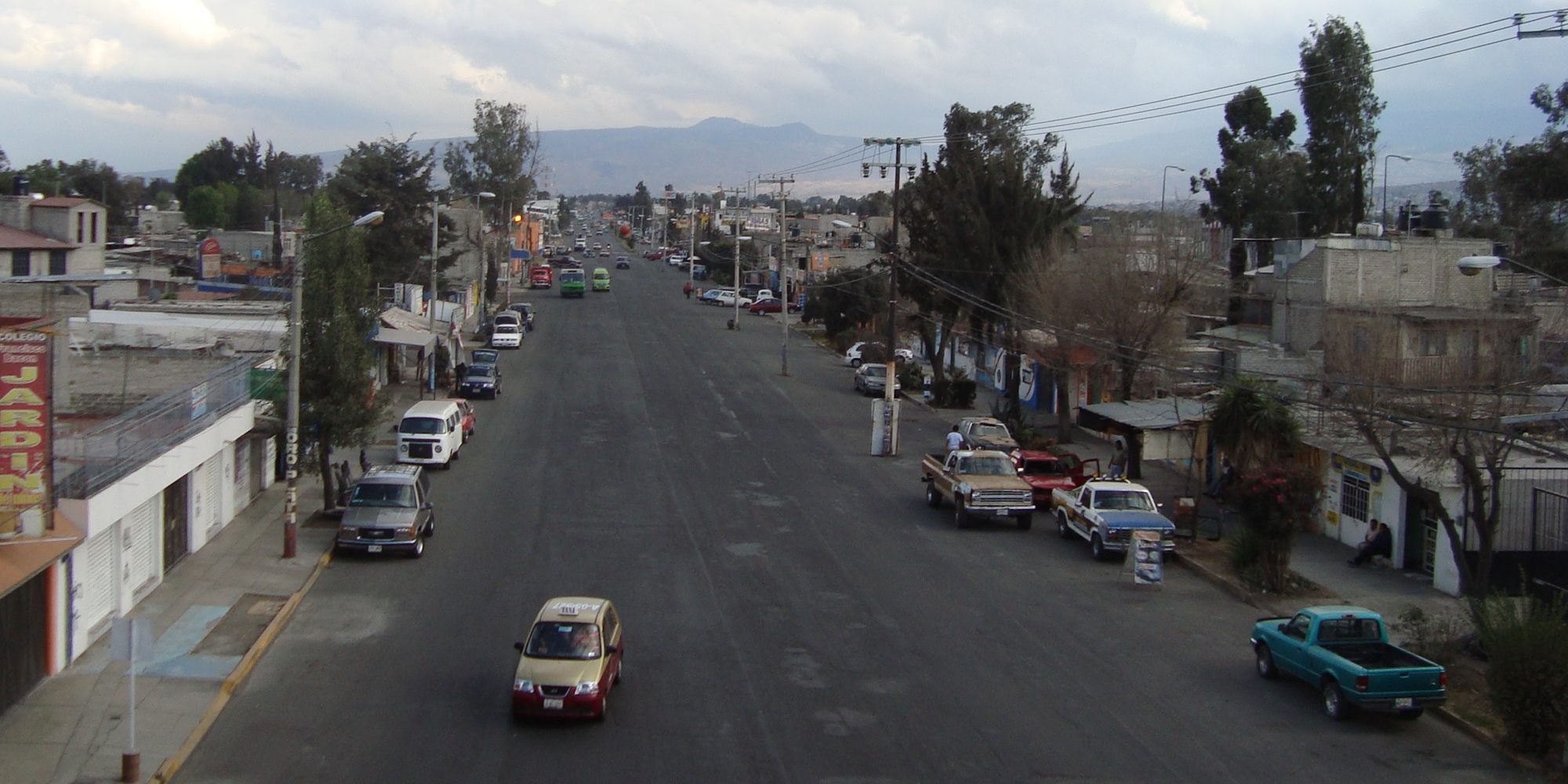 Avenida Tláhuac Principal .jpg