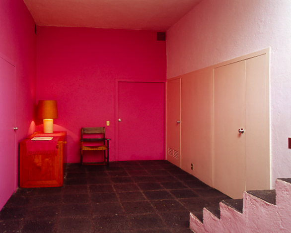 Archivo:Casa Barragan 02.png