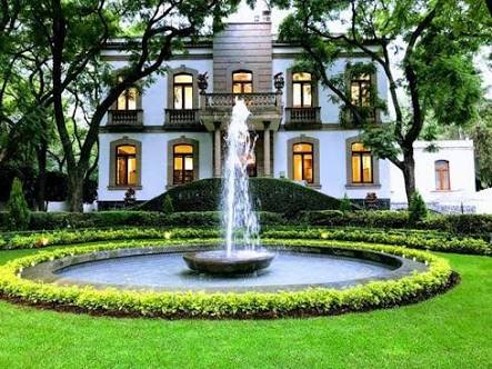 Casa de la Universidad de California