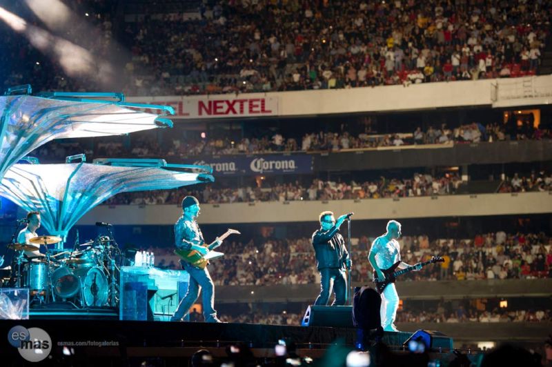 Archivo:U2 Estadio Azteca 2011.jpg