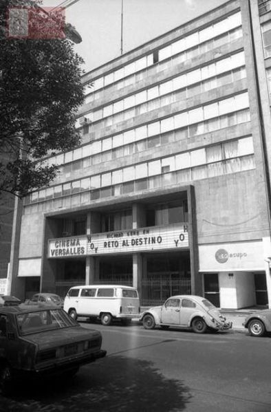 Archivo:Cine Versalles.jpg