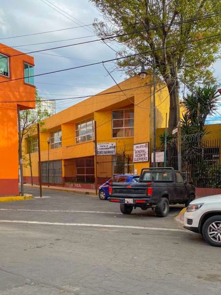 Archivo:Escuela Vicente Guerrero .jpg