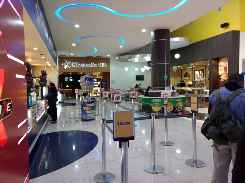 Archivo:Vip oasis.jpg