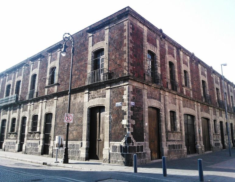 Archivo:1200px-Casa talavera.jpg