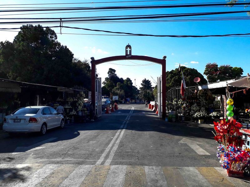 Archivo:Azc Prov Panteon 131219-3.jpeg