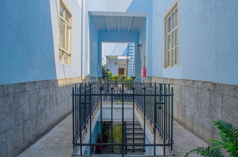 Archivo:Pasillos de Casa Ildefonso.jpg