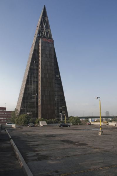 Archivo:Torre Insignia CDMX.jpg