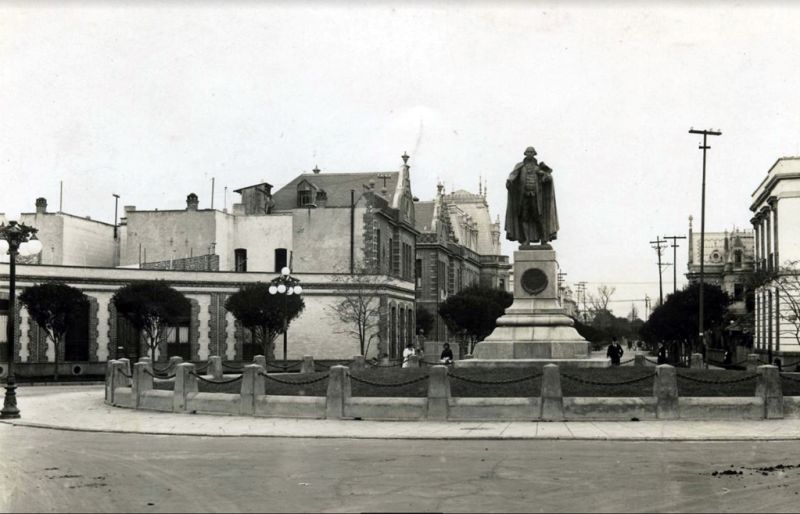 Archivo:Glorieta Plaza Washington.jpg