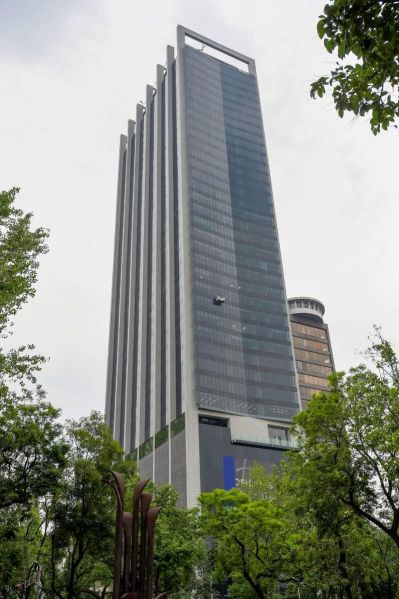 Archivo:Torre Latino CDMX.jpg