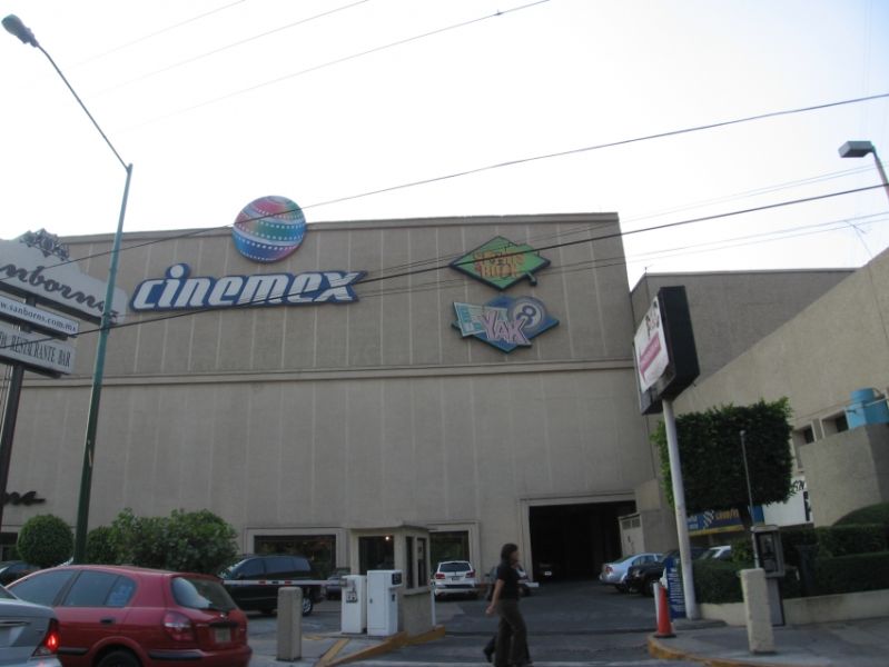 Archivo:Polanco Cinemex.jpg