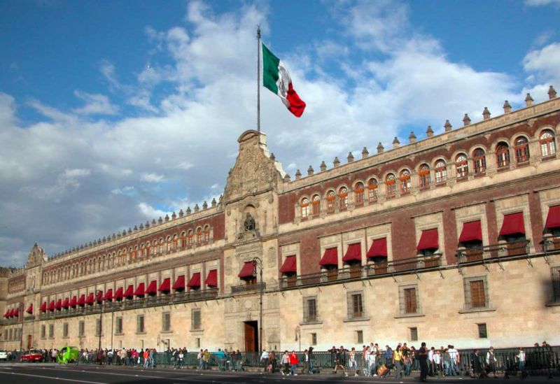 Archivo:Palacio Nacional de México.jpg