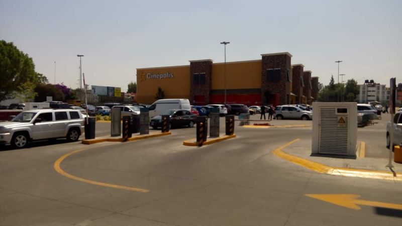 Archivo:Pabellon cuemanco.jpg