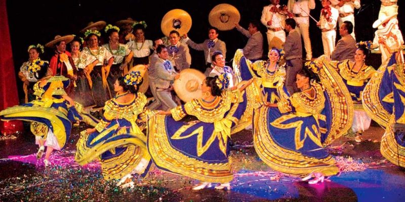 Archivo:Ballet Folklórico Nacional Bellas.jpg