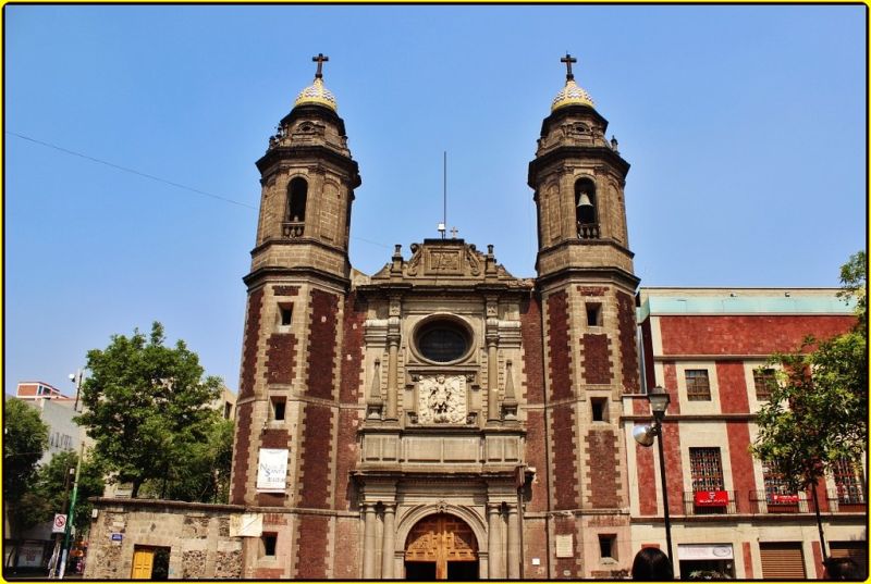 Archivo:Parroquia San Miguel Arcangel2.jpg