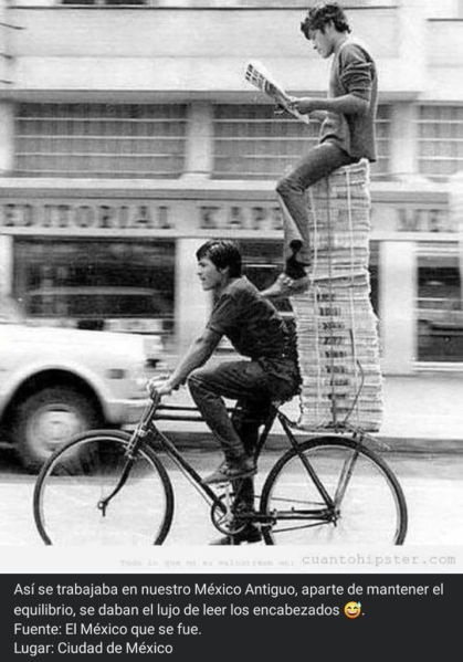 Archivo:Repartidor de periódico.jpg