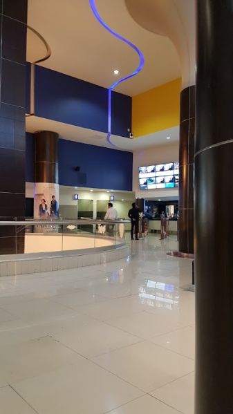 Archivo:Cinépolis Perisur.jpg