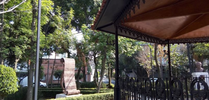 Archivo:Glorieta Plaza Valverde.jpg