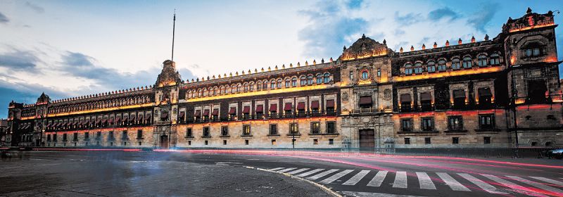 Archivo:Panorámica palacio nacional.jpg