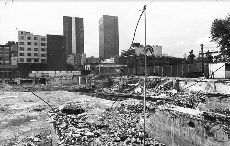 Archivo:Hotel del Prado ruinas.jpg