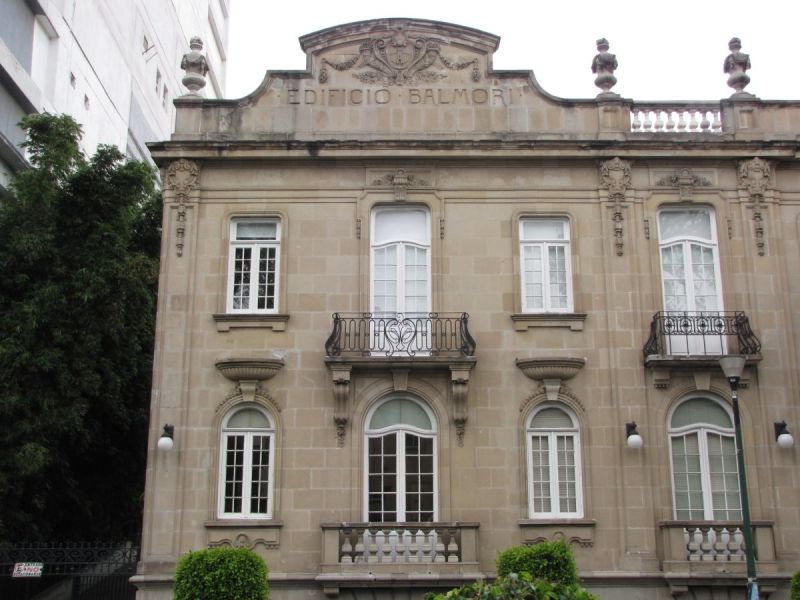 Archivo:Edificio Balmori .jpg