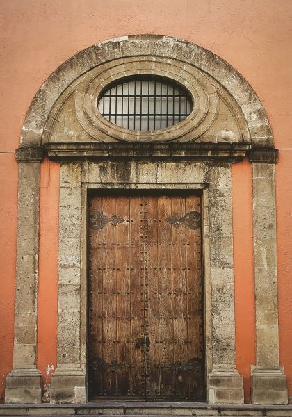 Archivo:Puerta de la herrería.jpg