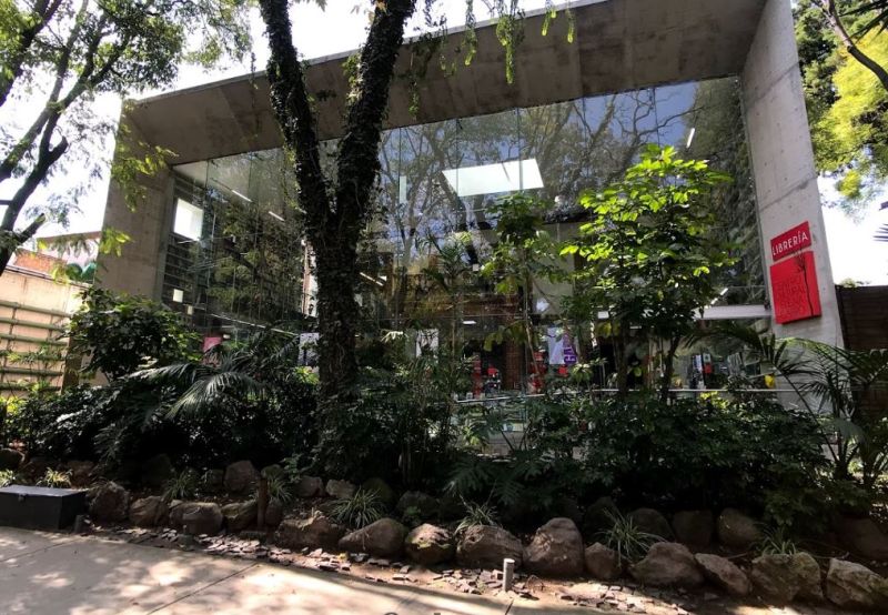 Archivo:Centro Cultural Elena Garro.jpeg