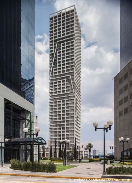 Archivo:Peninsula Tower CDMX.jpg