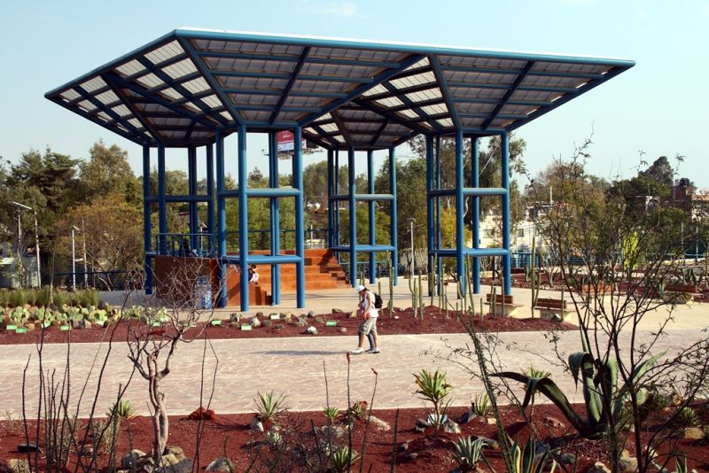 Archivo:Parque Bicentanario Exterior.jpg