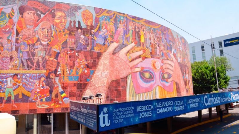 Archivo:Discover-3257-1-teatro-insurgentes-1 849x477 adaptiveResize.jpg