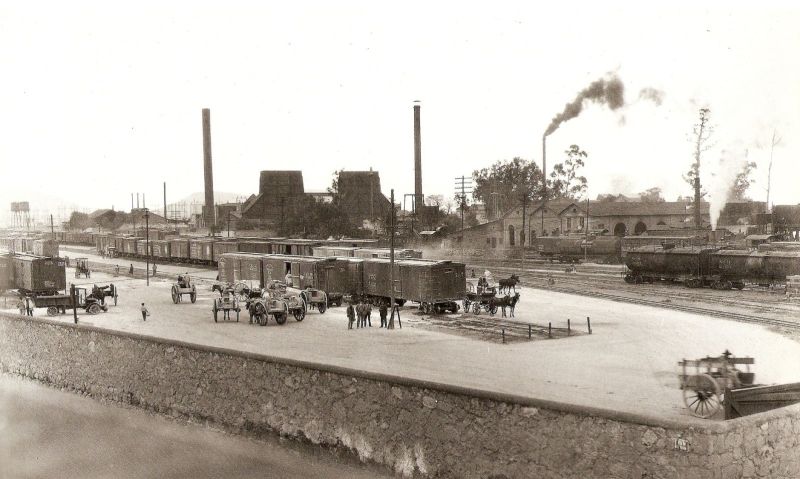 Archivo:Estación Ferrocarril San Lázaro.jpg