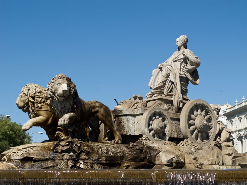 Archivo:Escultura Fuente Cibeles.jpg