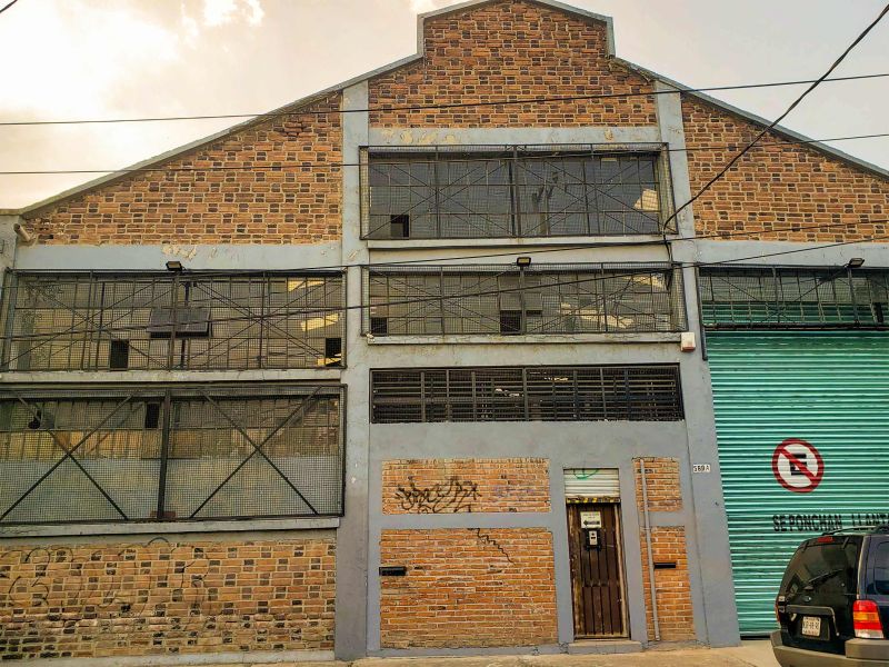 Archivo:Servicios Papeleros Vela.jpeg