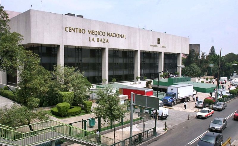 Archivo:010centro medico la raza.jpg