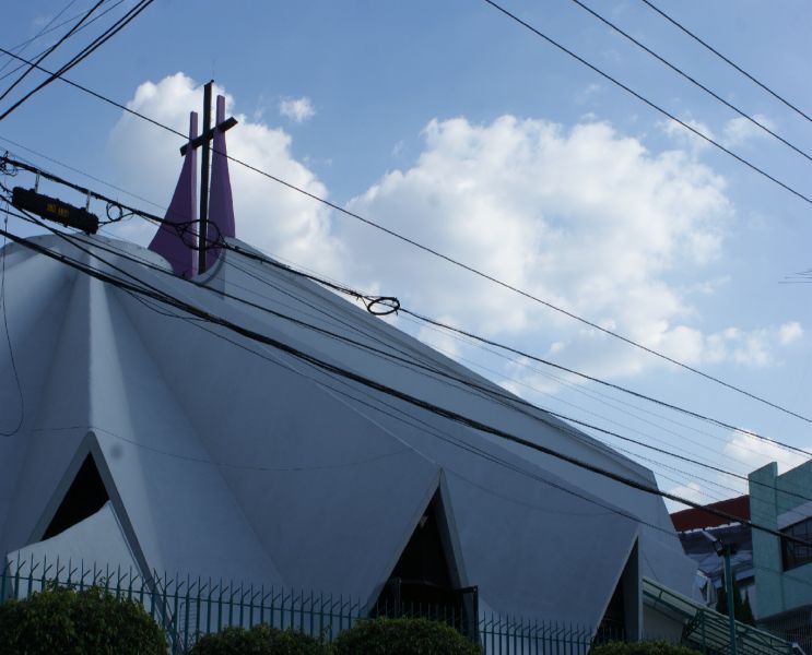 Archivo:PARROQUIA SANTOS DE AMÉRICA.jpg