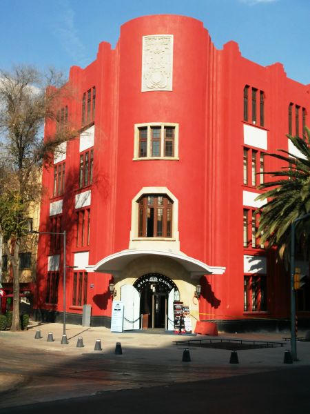 Archivo:Frontón México .jpg