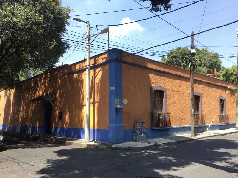 Archivo:Esquina Santa Catarina.JPG