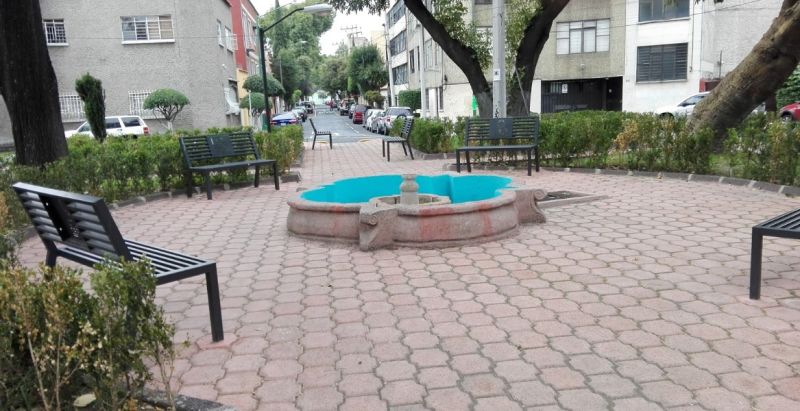 Archivo:Glorieta Postal.jpg