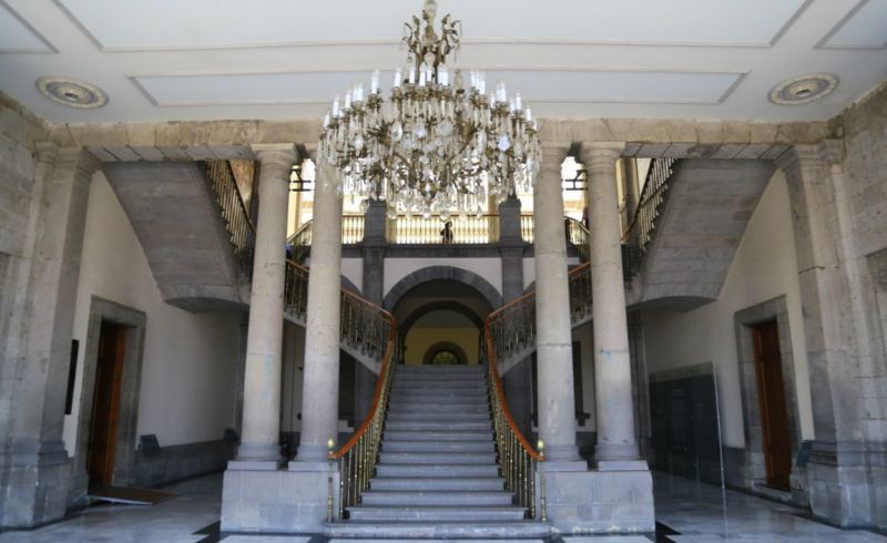 Archivo:Castillo Chapultepec interior.jpg